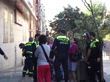 Actuación policial durante un incendio en Tetuán