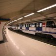 metro de madrid instalará cargadores móvil en estaciones